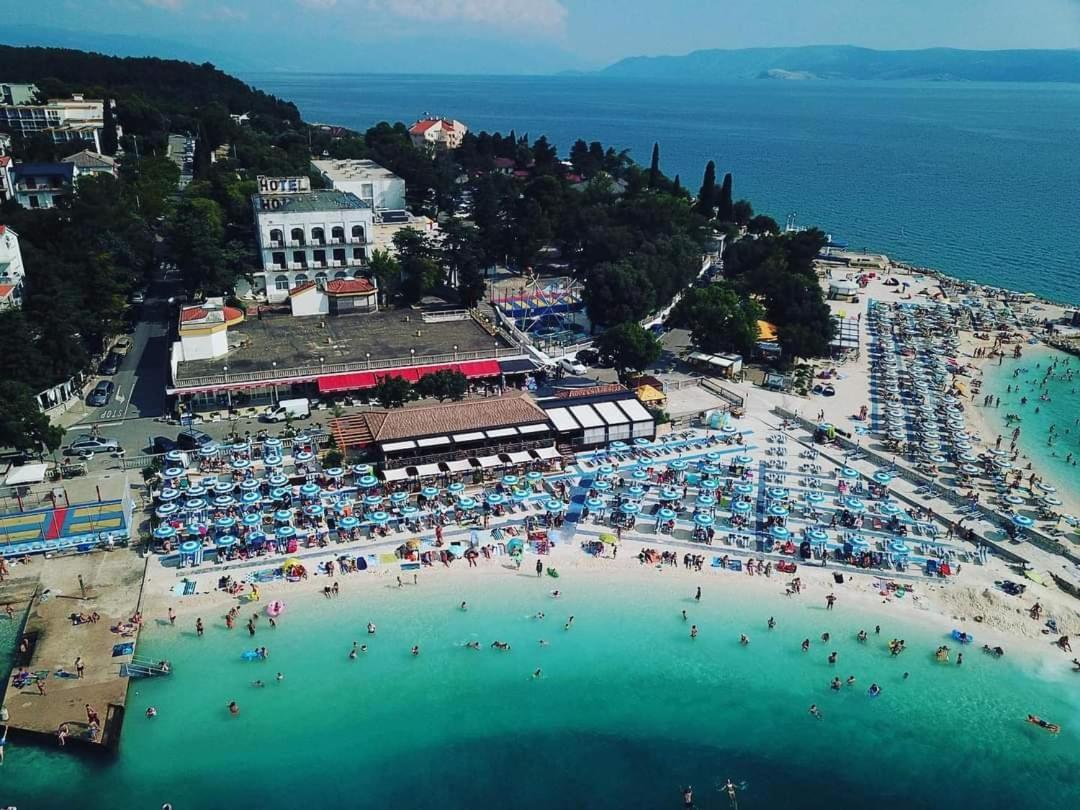 Roko Apartments Selce Exterior foto